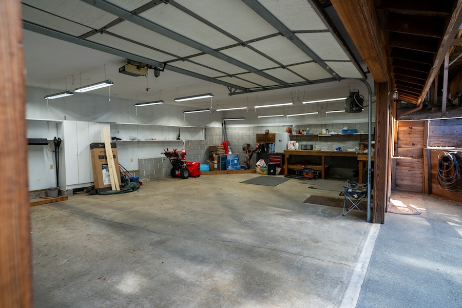 Garage inside